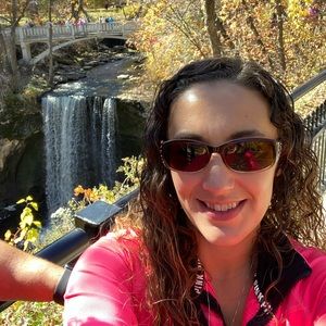 Meet your Posher, Angela